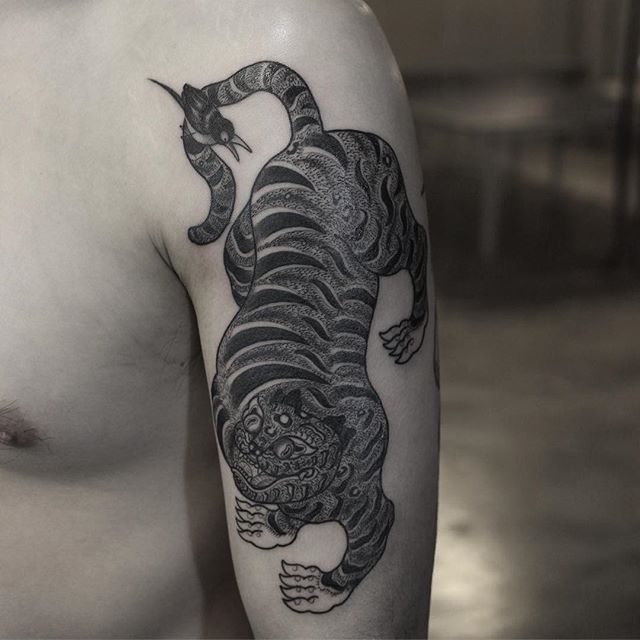 tiger Apro Lee Seoul