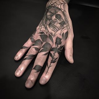 Artist of the month: Gara&nbsp;tattooer